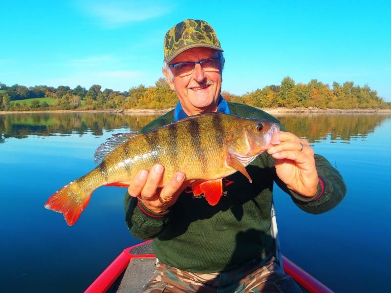 Pêche aux carnassiers sur le lac de Pareloup