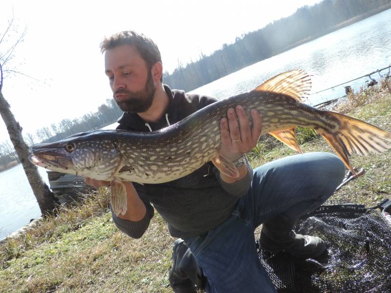 Pêche des carnassiers en domaine privé